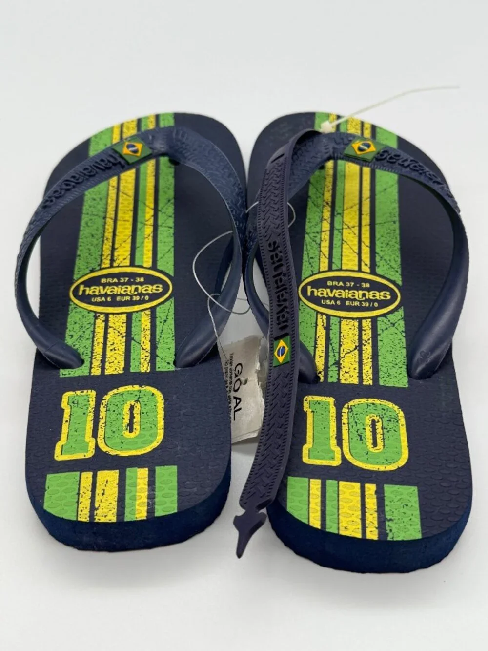 New Havaianas Mens Brazil Soccer Flip Flops Neymar Jr 10 Sandal w/Bracelet Sz 6